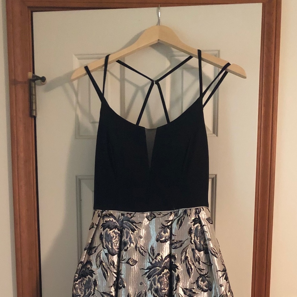 Evening gown / Formal Dress